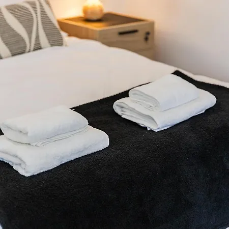 Comfy Spot For 2 With Wi-fi By Pikhost Apartment Tirana